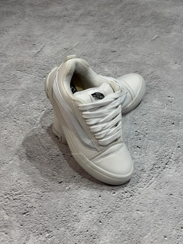 Zapatilla vans KNU BLANCAS