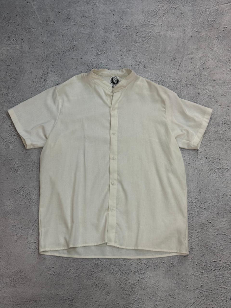 Camisa mao lisa manga corta