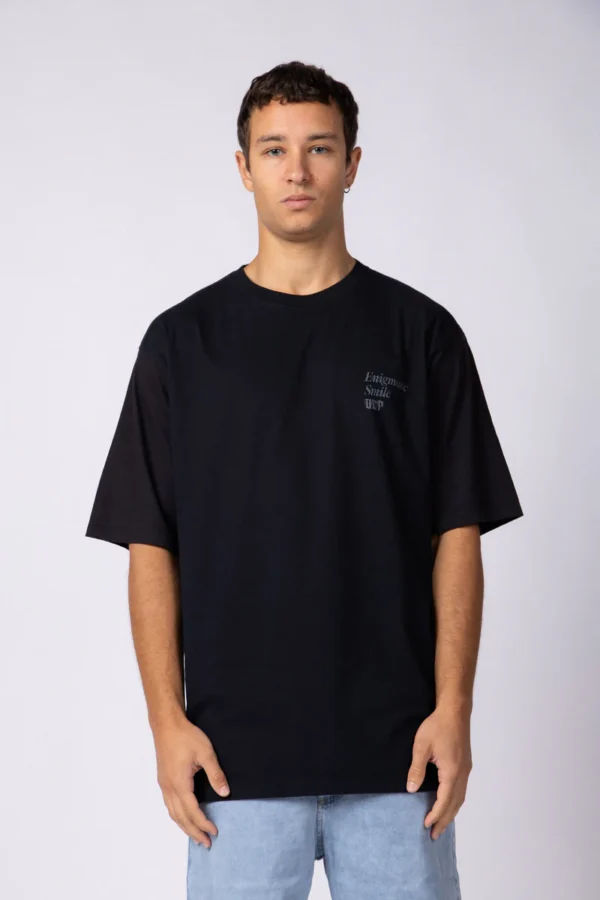 Remera Over Taz Mona